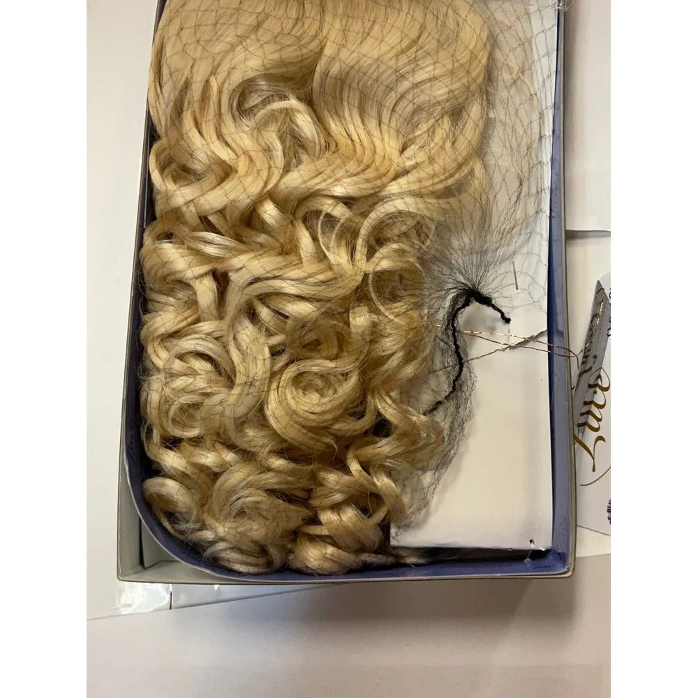 Outre Synthetic HD Lacefront Wig - Edwina - Image 8